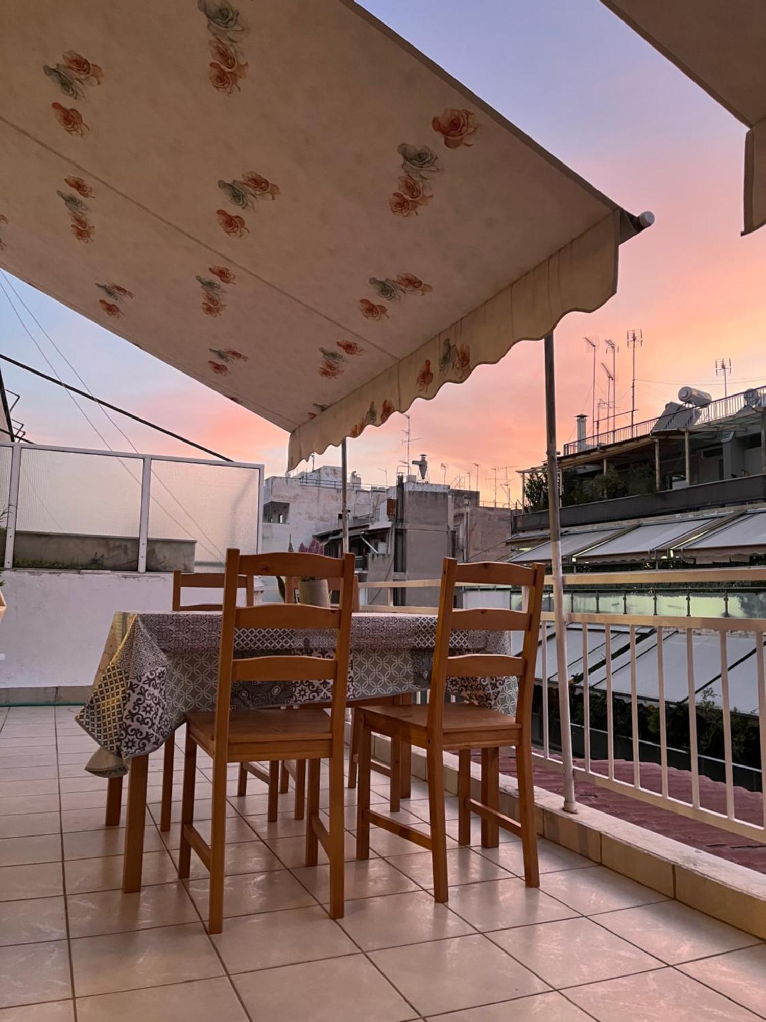 Qqueen House Pireo Esterno foto